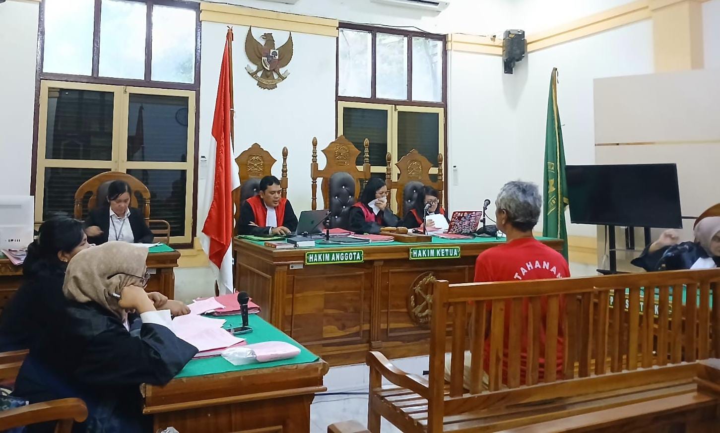 TERDAKWA: Ali Syahbana Munthe terdakwa kasus perdagangan satwa dilindungi, menjalani sidang putusan di PN Medan, Rabu (18/2/2026) sore. (Dok: istimewa)