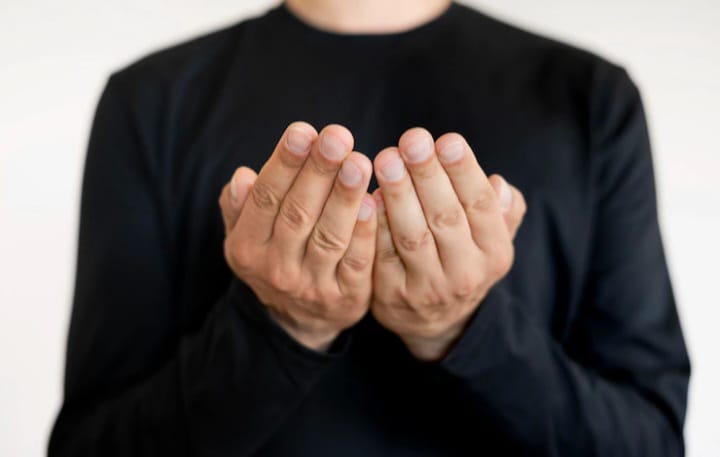 ilustrasi doa berpuasa. (Freepik.com)