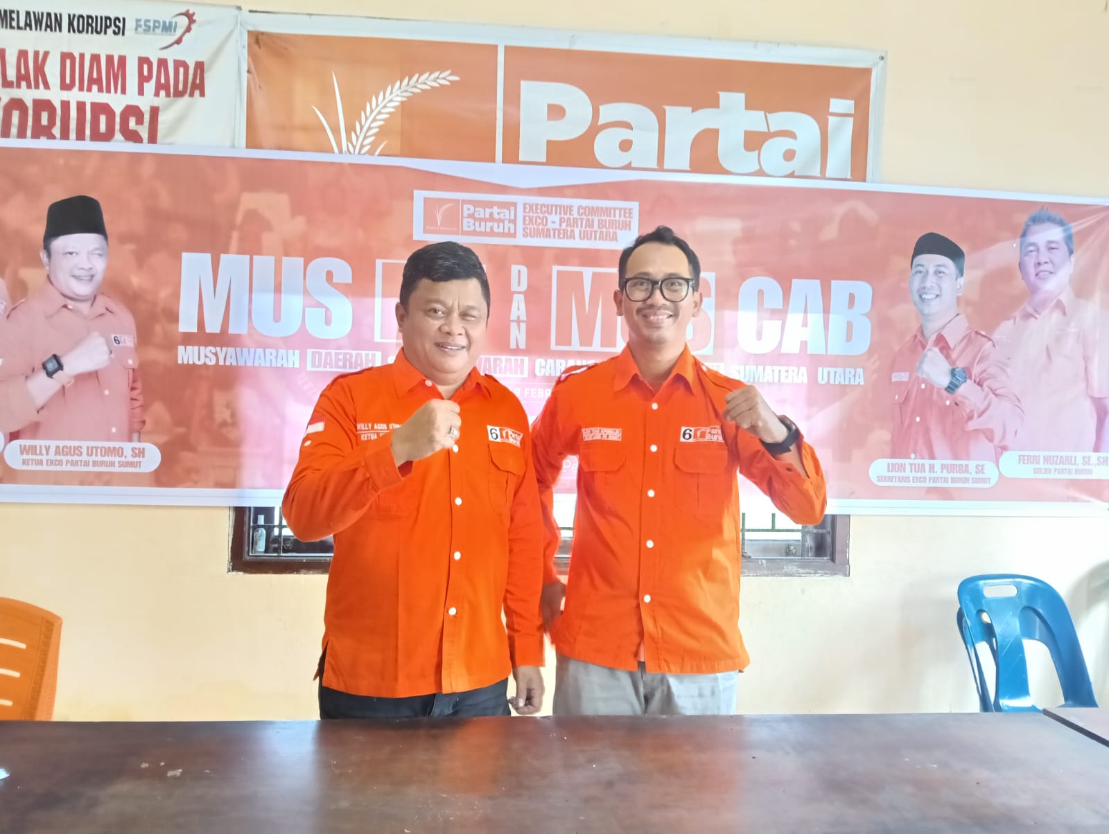 BERSAMA: Ketua Partai Buruh Terpilih Periode 2026-2031, Willy Agus Utomo bersama Sekretaris Ijon Tuah Hamonagan Purba. (Dok: istimewa)