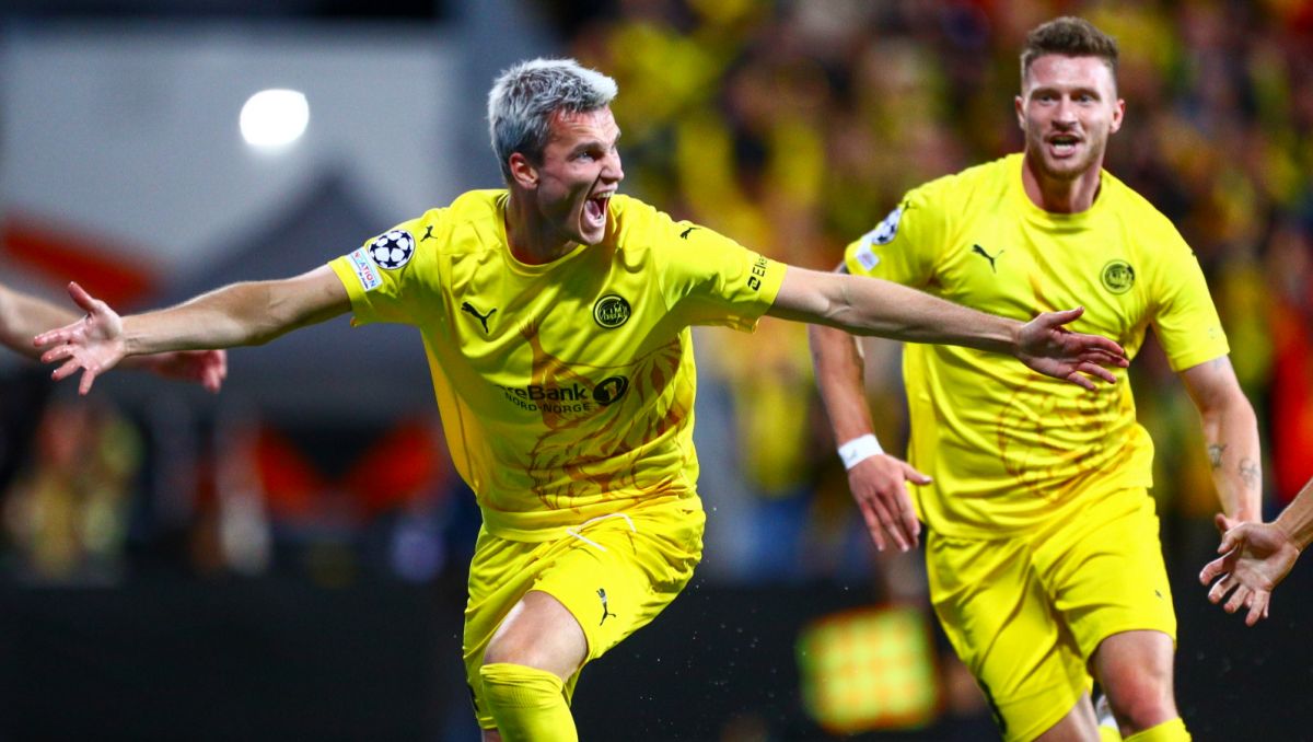 Glimt Odin Bjortuft, Bek tengah FK Bodo/Glimt melakukan selebrasi usai mencetak gol. (sport.tvp)