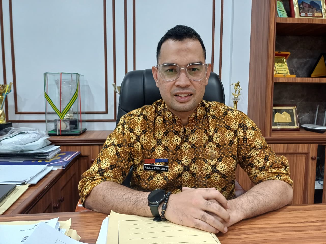  Dirut PUD Pasar Kota Medan, Anggia Ramadhan. (Markus Pasaribu/Sumut Pos) 