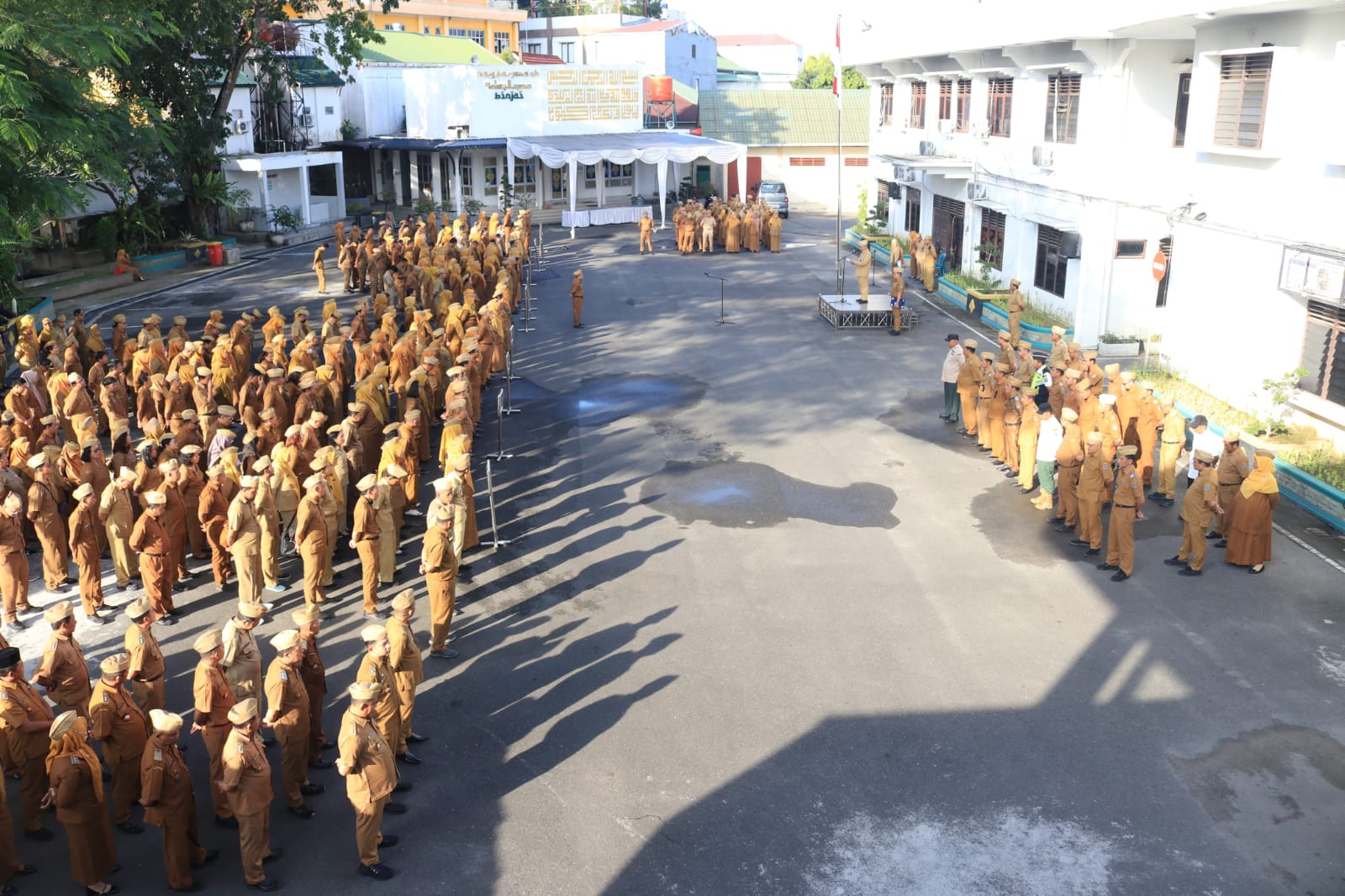  Apel gabungan yang dipimpin Sekda Binjai, Chairin Simanjuntak. (Diskominfo Langkat/Sumut Pos)