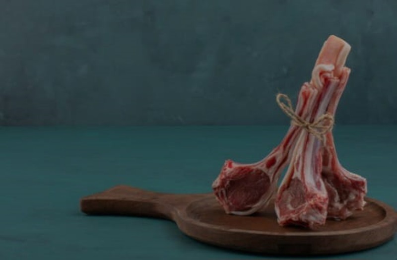 ilustrasi, tulang sapi atau hewan ternak lainnya baik dibikin kaldu untuk stok menu sahur. (freepik.com)