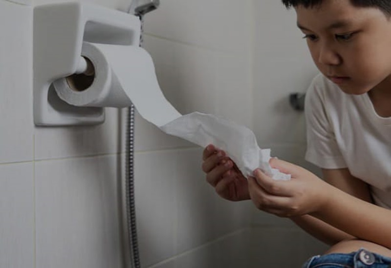 Ilustrasi, sulit buang air besar saat bulan puasa kerap terjadi karena, salah satunya, kekurangan serat. (freepik.com)