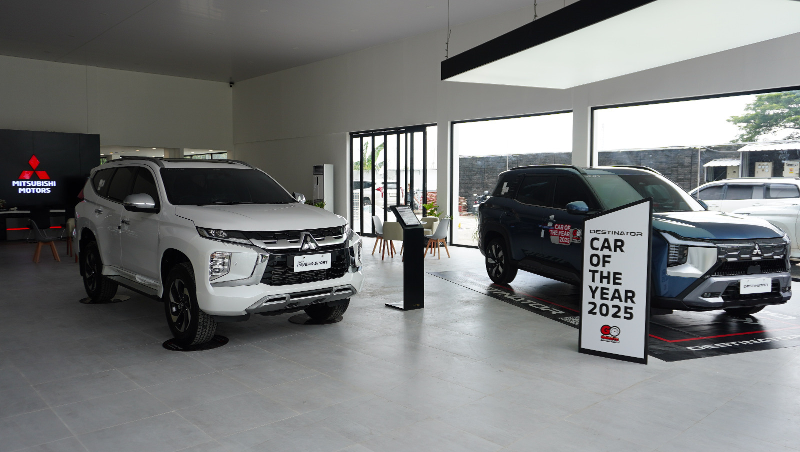 Salah satu diler Mitsubishi yang menghadirkan perawatan preventif dan fasilitas Bodi &amp; amp di Kertasura (MMKSI).  (ARI ISWANDI/SUMUT POS)