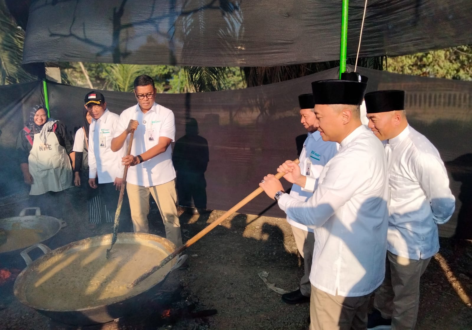 Dirut BSI Anggoro Eko Cahyo bersama Komisaris Utama Prof Muhadjir Effendy serta Ketua Dewan Pengawas Syariah Prof KH Hasanudin dan Direktur Information Technology BSI Muharto Hadi Suprapto 