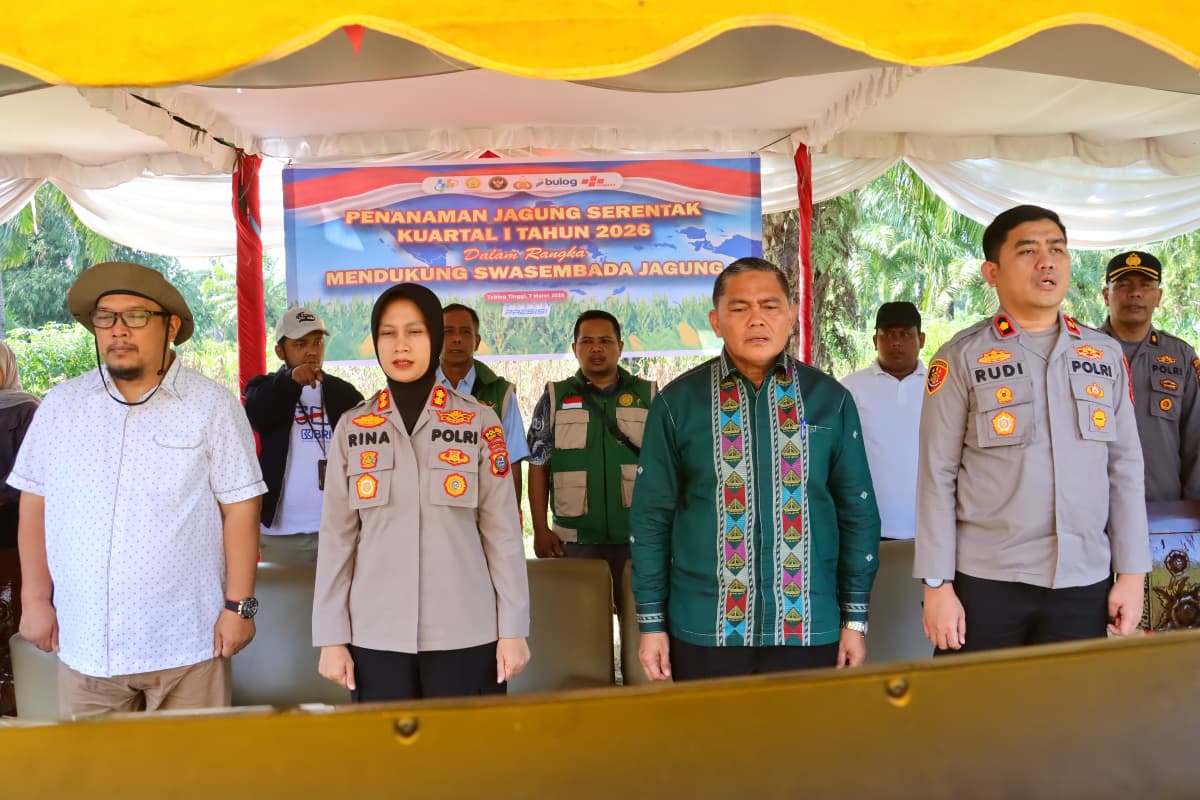 Kapolres AKBP Rina Frillya ,  Camat  Syahbandar, Edi SyahPutra, Kepala Gudang Bulog Paya Pasir Anwar, serta perwakilan Kepala BPS, dan kepala BPS  serdang bedagai, jen Frido lumban Tobing.