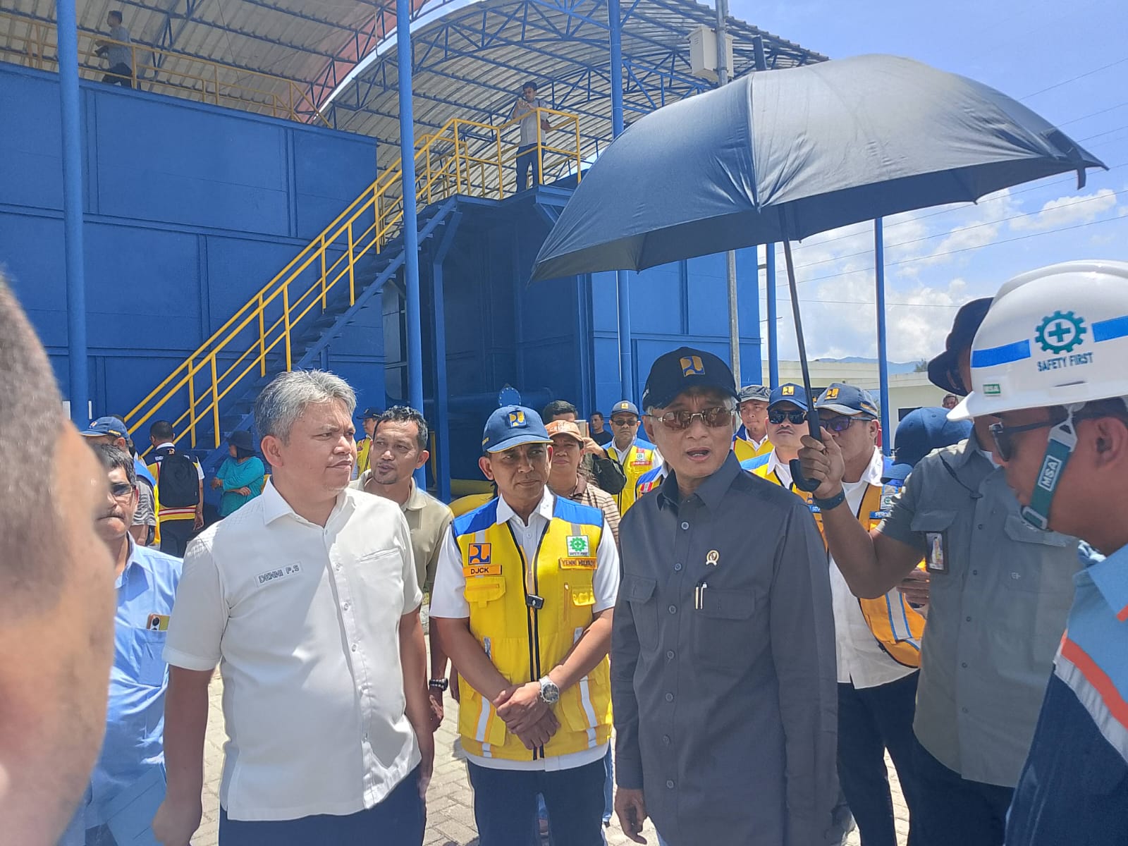 Menteri PU Dody Hanggodo, meninjau langsung Instalasi Pengolahan Air (IPA) Tarutung di Kecamatan Sipoholon, Kabupaten Tapanuli Utara, Minggu (8/3/2026). (ISTIMEWA/SUMUT POS)