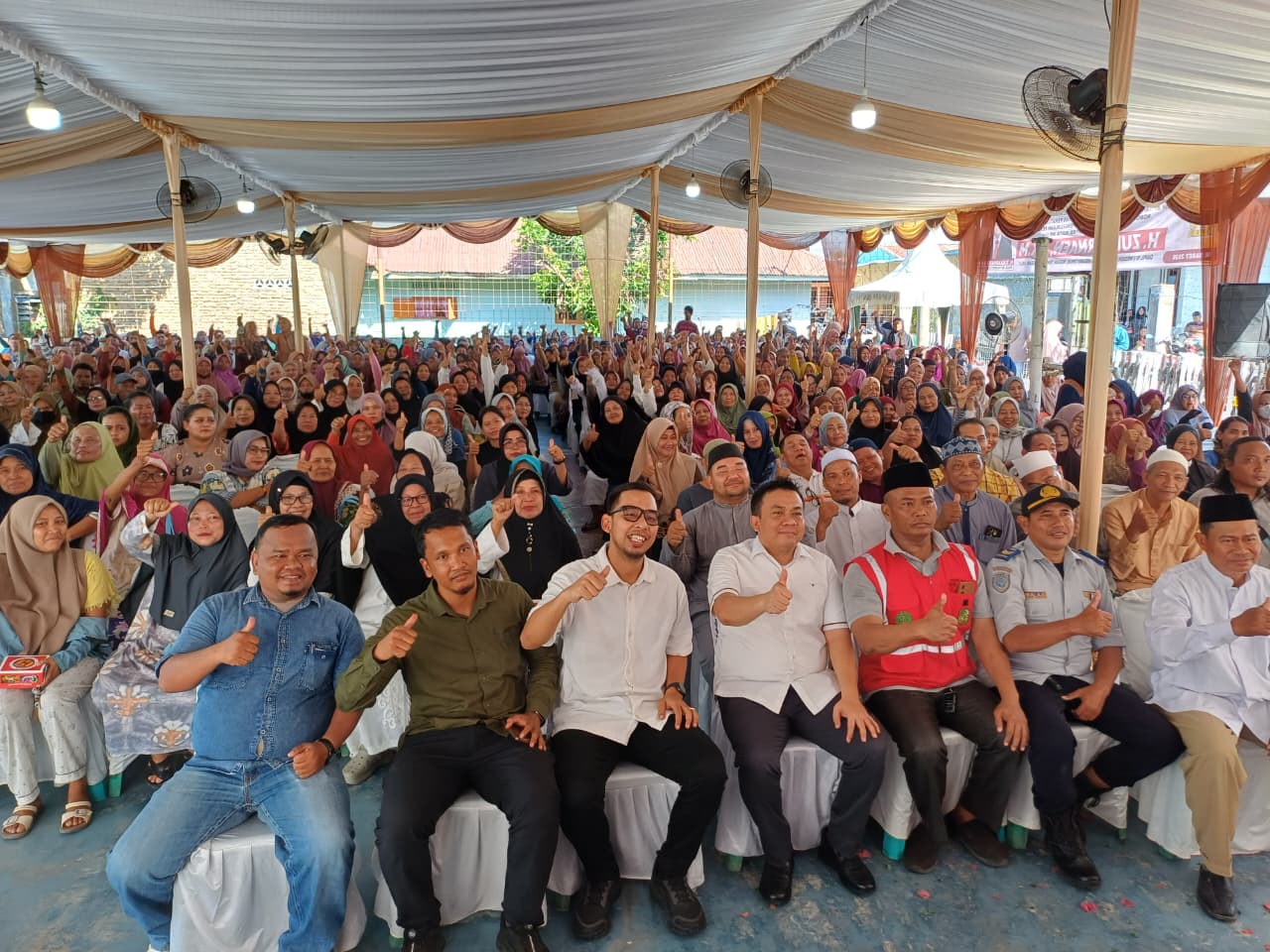  Wakil Ketua DPRD Kota Medan, H. Zulkarnaen S.K.M menggelar Sosialisasi Perda Kota Medan No.7 Tahun 2024 di Kecamatan Medan Deli, Minggu (8/3/2026). (Markus Pasaribu/Sumut Pos) 