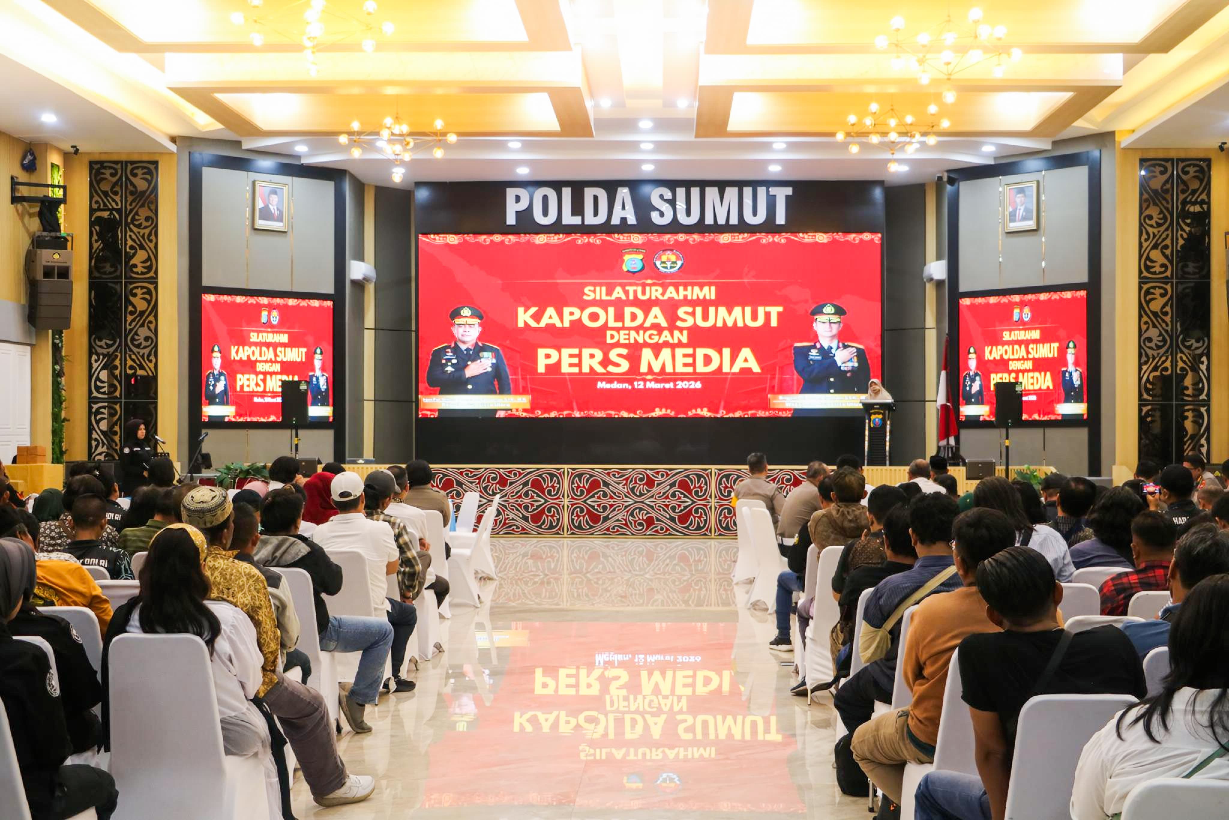 SAMBUTAN: Wakapolda Sumut, Brigjen Pol Sonny Irawan saat memberikan kata sambutan dalam acara Silaturahim Polda Sumut Bersama Media, di Aula Tribrata Polda Sumut. (Dok: istimewa) 