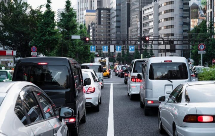 Pemerintah mengungkapkan rencana besar terkait masa depan transportasi di Indonesia, beralih ke tenaga listrik. (Freepik.com)