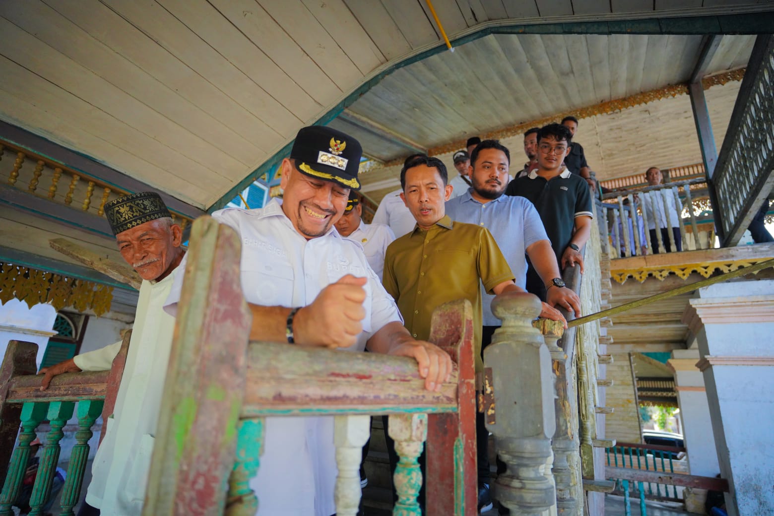 Bupati Batubara H. Baharuddin Siagian, S.H., M.Si saat kunjungan  kerja ke Istana Niat Lima Laras di Kecamatan Nibung Hangus, Rabu (25/03/2026). (Komimfo.Batubara/ Sumut Pos).