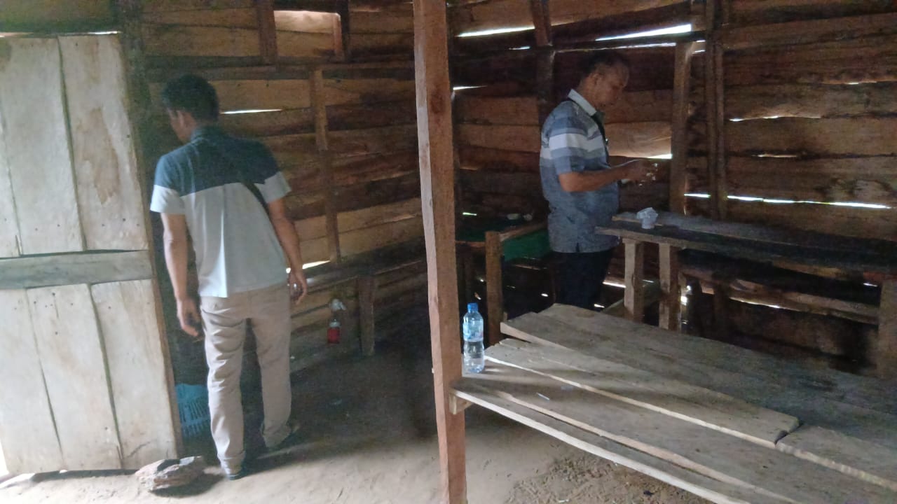 Gerebek Datang Narkoba (GEN) di Dusun Siborangan, Desa Tanjung Siram, Bilah Hulu (Fajar/ Sumut Pos)