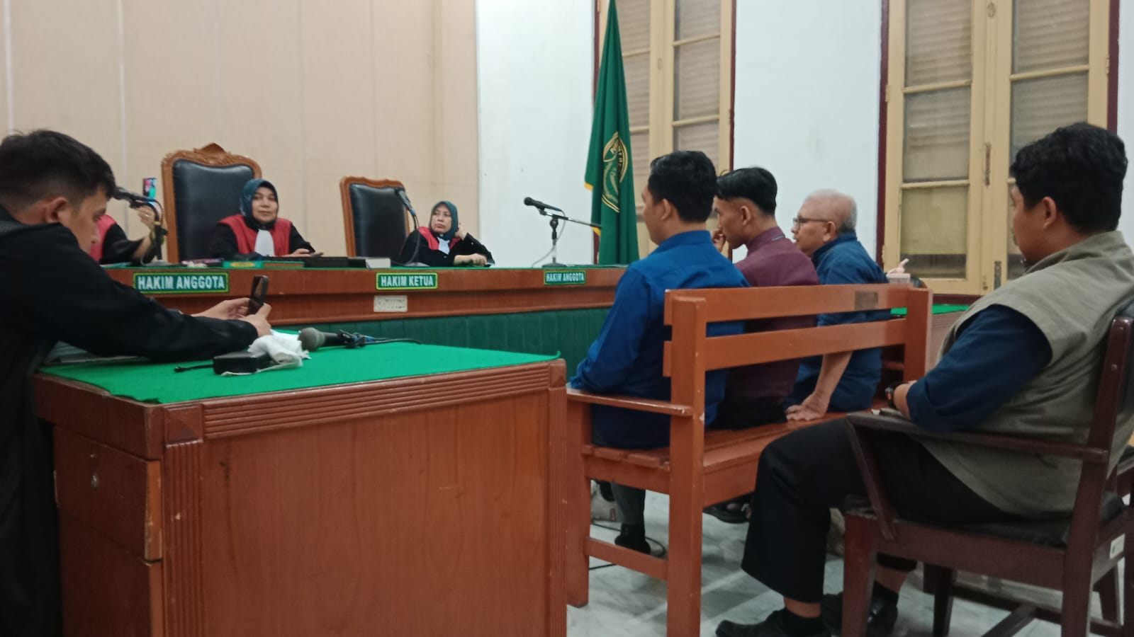 PENIPUAN: Sejumlah saksi dihadirkan memberikan keterangan dalam kasus dugaan penipuan karyawan Bimbel Genza Education di PN Medan, Senin (30/3/2026). (Dok: istimewa)  