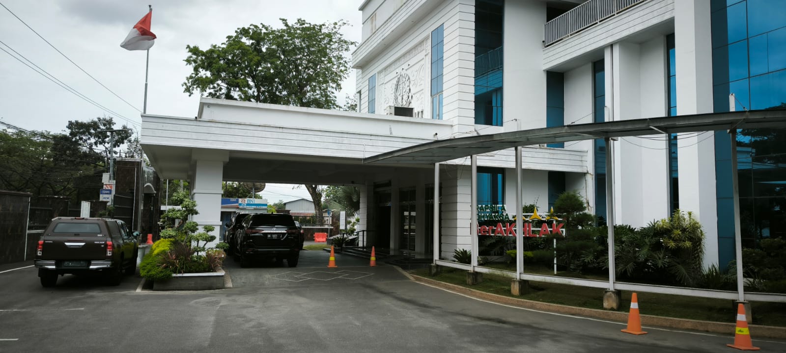 Gedung Kejati Sumut di Jalan Abdul Haris Nasution, Medan. (Teddy Akbari/Sumut Pos )
