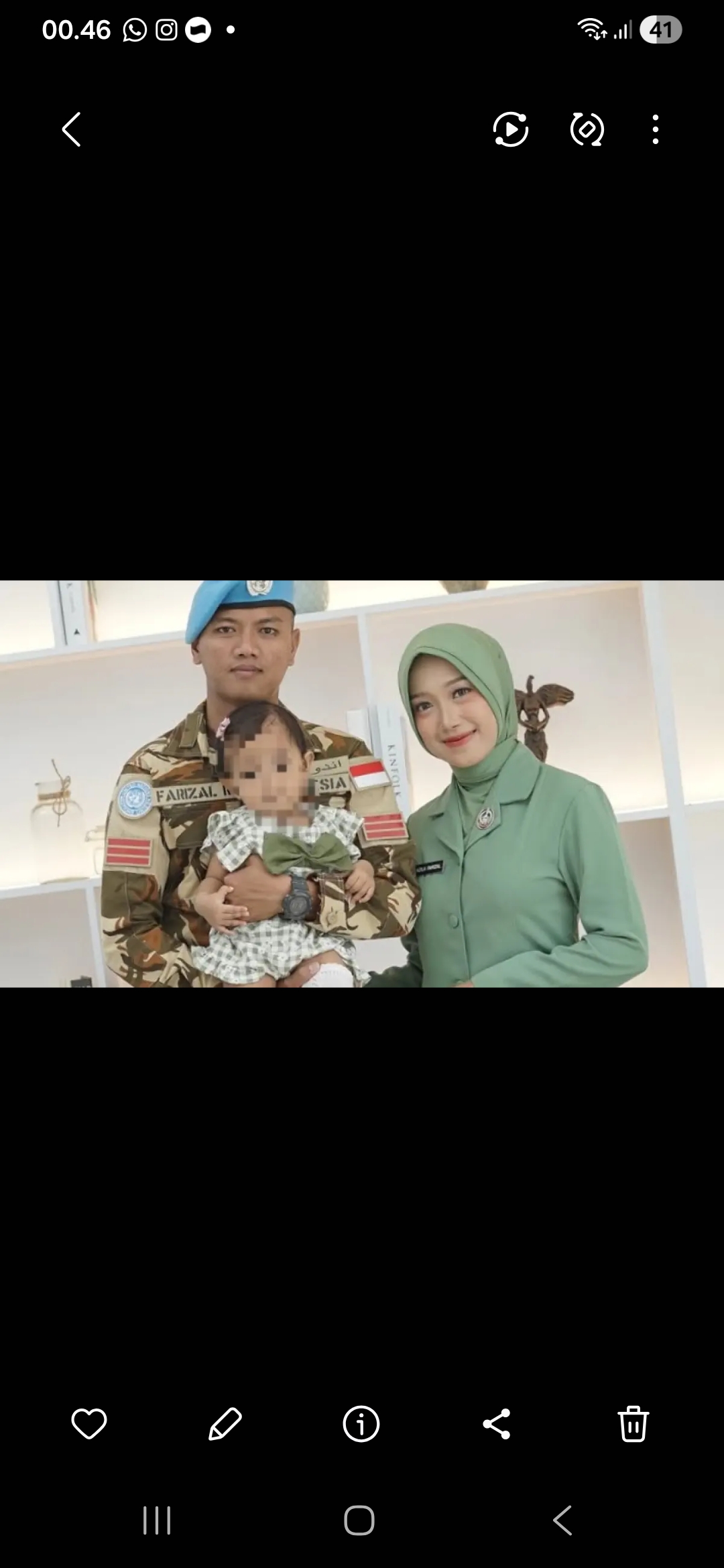 Praka Faizal Romadhon dan keluarga kecilnya. (Dok: istimewa)