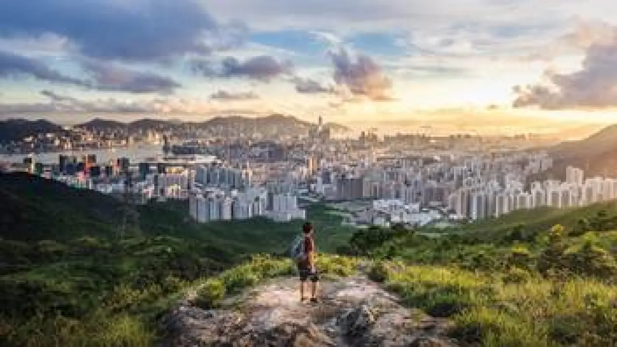 ALAM: Konten kreator bersama Eiger saat merasakan petualangan alam di Hong Kong. (Dok: HKTB)