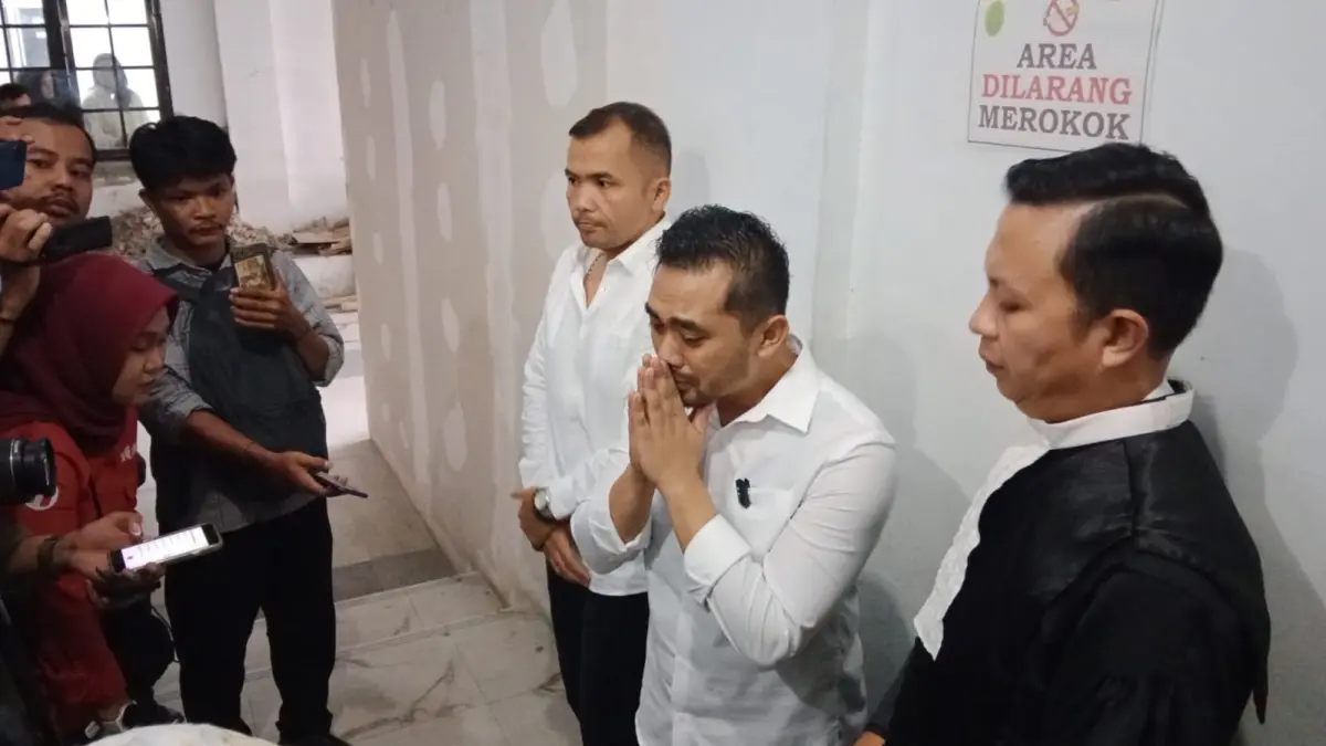 BEBAS: Amsal Christy Sitepu divonis bebas atas kasus korupsi profil desa Karo, di Pengadilan Tipikor Medan, Rabu (1/4/2026). (Dok. Gusman/Sumut Pos)
