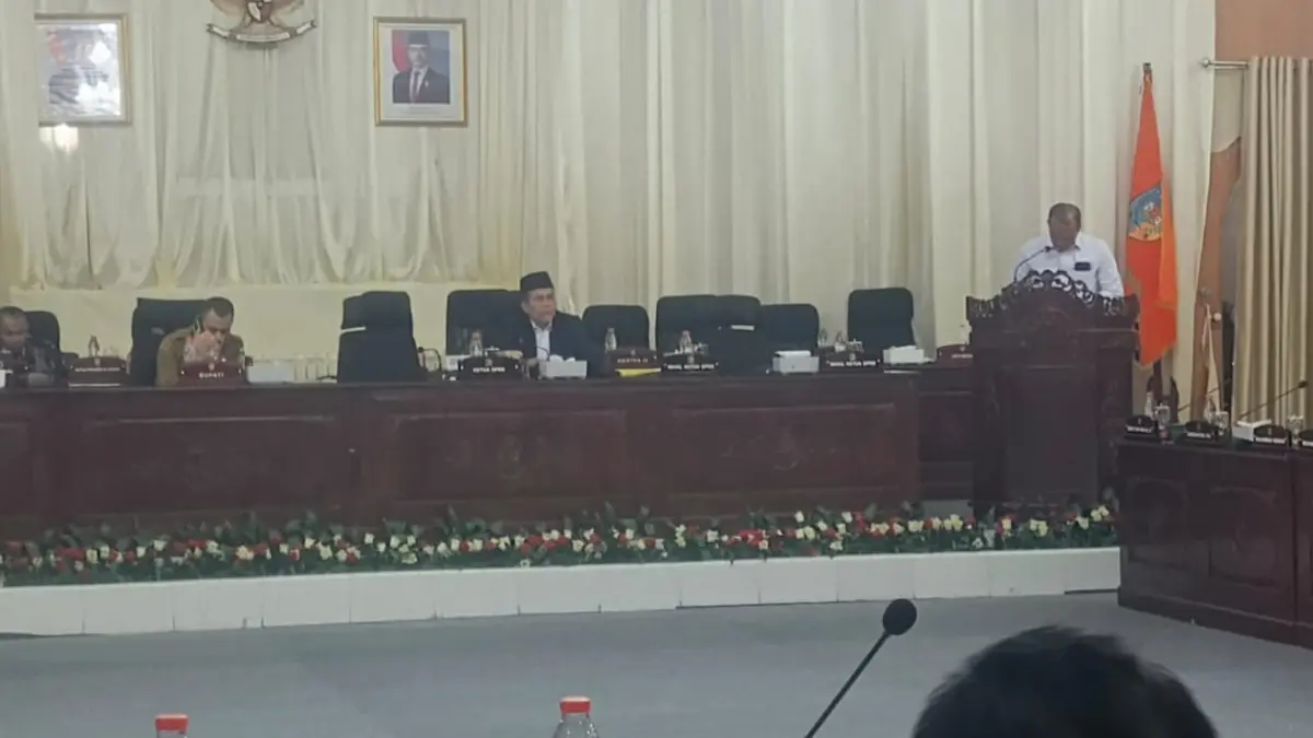 LKPJ: Paripurna Pandangan Umum Fraksi DPRD terhadap LKPJ Bupati TA.2025, Selasa(31/3/2026). (Liberti H Haloho/Sumut Pos)
