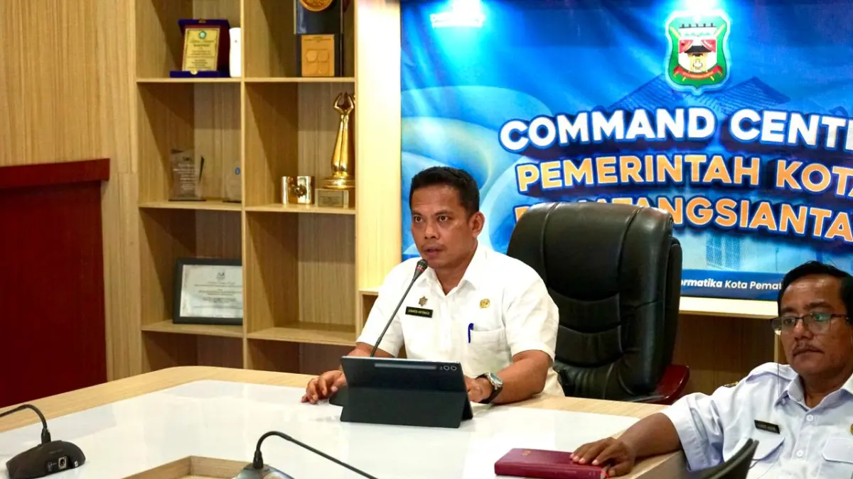 Suasana pelaksanaan zoom meeting yang diikuti Sekda Kota Pematangsiantar. (DISKOMINFO/SUMUT POS)