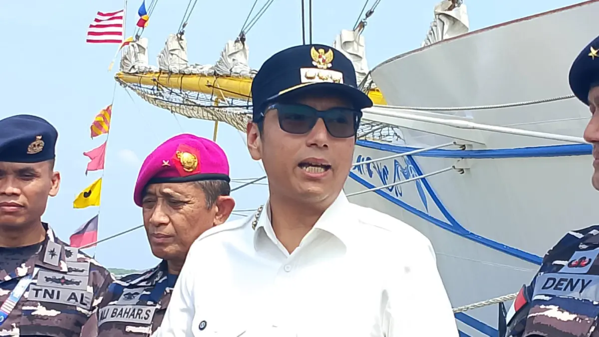 APRESIASI: Wali Kota Medan, Rico Tri Putra Bayu Waas, menyampaikan apresiasi dan harapannya atas kunjungan Kapal Republik Indonesia (KRI) Bima Suci ke Kota Medan dalam rangkaian pelayaran internasional sekaligus persiapan menuju ajang APSG 2026. (IKHSAN/SUMUT POS)