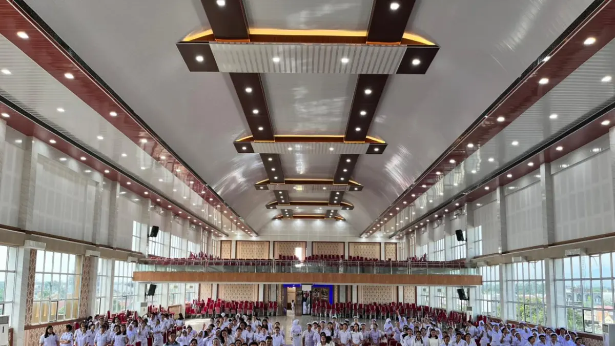 BIMTEK: Mahasiswa Universitas Senior Medan diabadikan usai mengikuti Sosialisasi dan Bimbingan Teknis (Bimtek) Program Kreativitas Mahasiswa Tahun 2026 yang digelar secara hybrid pada Selasa (31/3/2026). (ISTIMEWA/SUMUT POS)