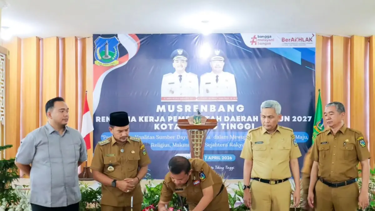Penandatanganan hasil Musrenbang RKPD Tahun 2027 Kota Tebing Tinggi yang dihadiri jajaran pejabat daerah
(7/4/2026). (Azan Purba/Sumut Pos)