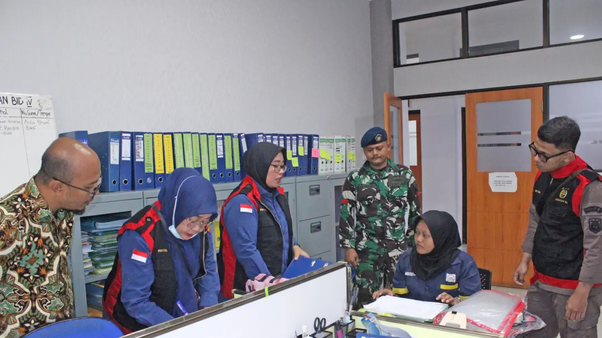 BPN: Tim penyidik Kejati Sumut melakukan penggeledahan di dua Kantor BPN di Medan, Kamis (9/4/2026). (Dok: Istimewa)