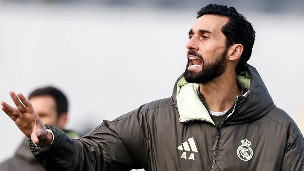 Entrenador&nbsp;Real Alvaro Arbeloa. (bolanarede)