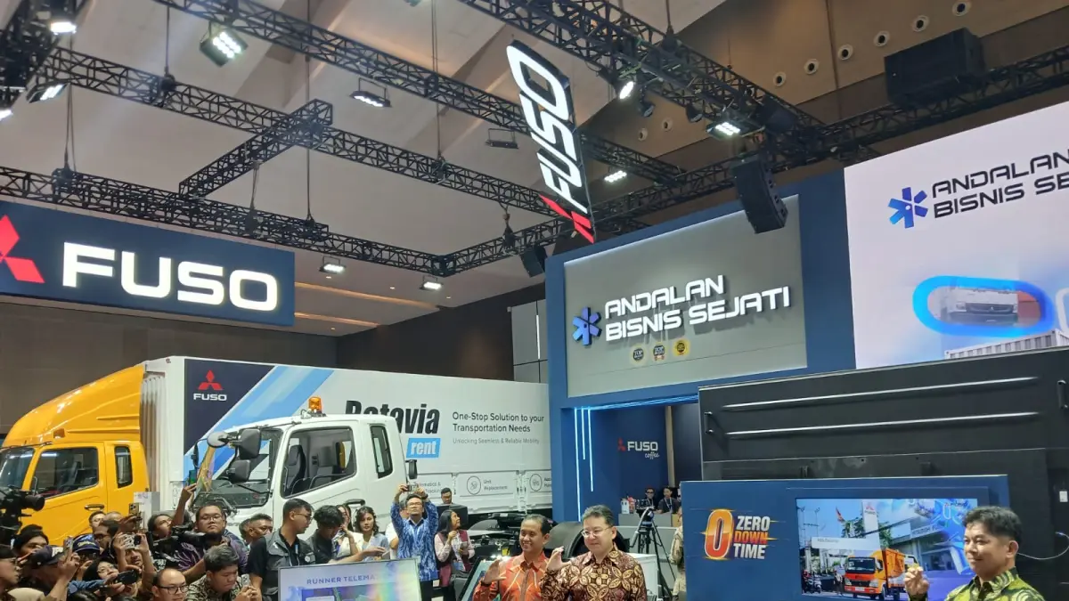 Pembukaan Booth PT Krama Yudha Tiga Berlian Motors (KTB) pada GAIKINDO Indonesia International Commercial Vehicle Expo (GIICOMVEC) 2026 di JIExpo Kemayoran jakarta 8-11 April 2026. (Ari iswandi/Sumut Pos)