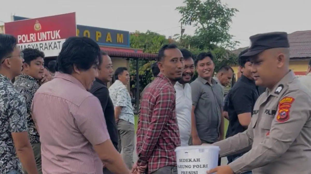 Penggalangan dana dari personel Polres Labuhanbatu untuk suksesi program Warung Polri Presisi. (Fajar/ Sumut Pos)