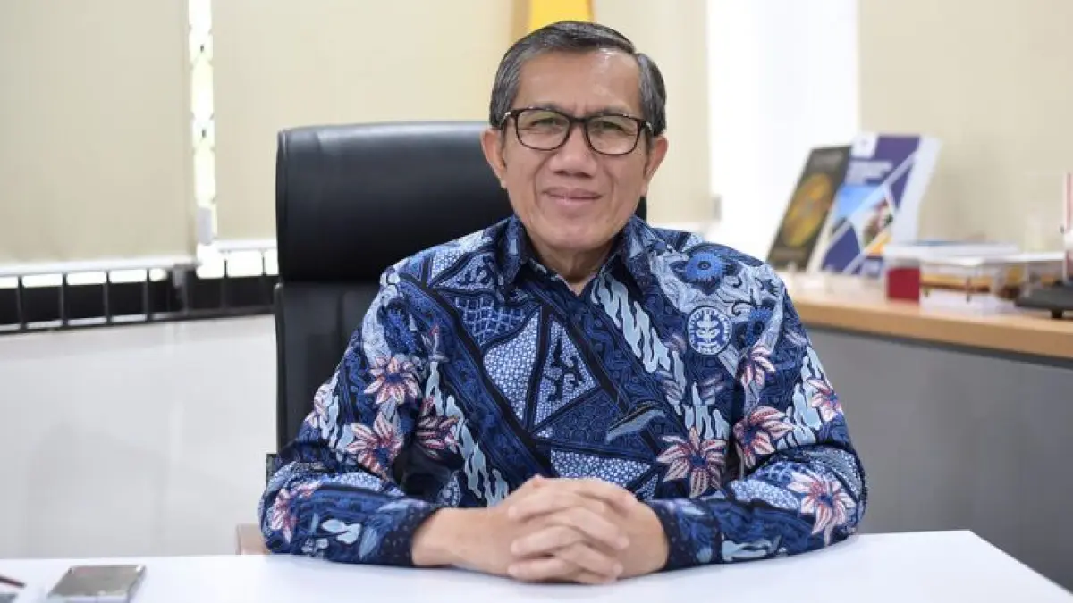Guru Besar Institut Pertanian Bogor, Ujang Sumarwan ( Foto Website IPB University)