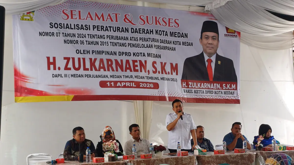 SOSPER: Wakil Ketua DPRD Kota Medan, H. Zulkarnaen S.K.M menggelar Sosialisasi Perda Kota Medan No.7 Tahun 2024 di Kecamatan Medan Timur, Sabtu (11/4/2026) sore. (Dok: Markus Pasaribu/Sumut Pos) 