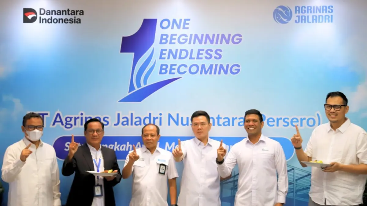 BERSAMA: Manajemen PT Agrinas Jaladri peringati HUT ke-1 di Jakarta, Rabu 8 April 2026. (Dok: istimewa)
