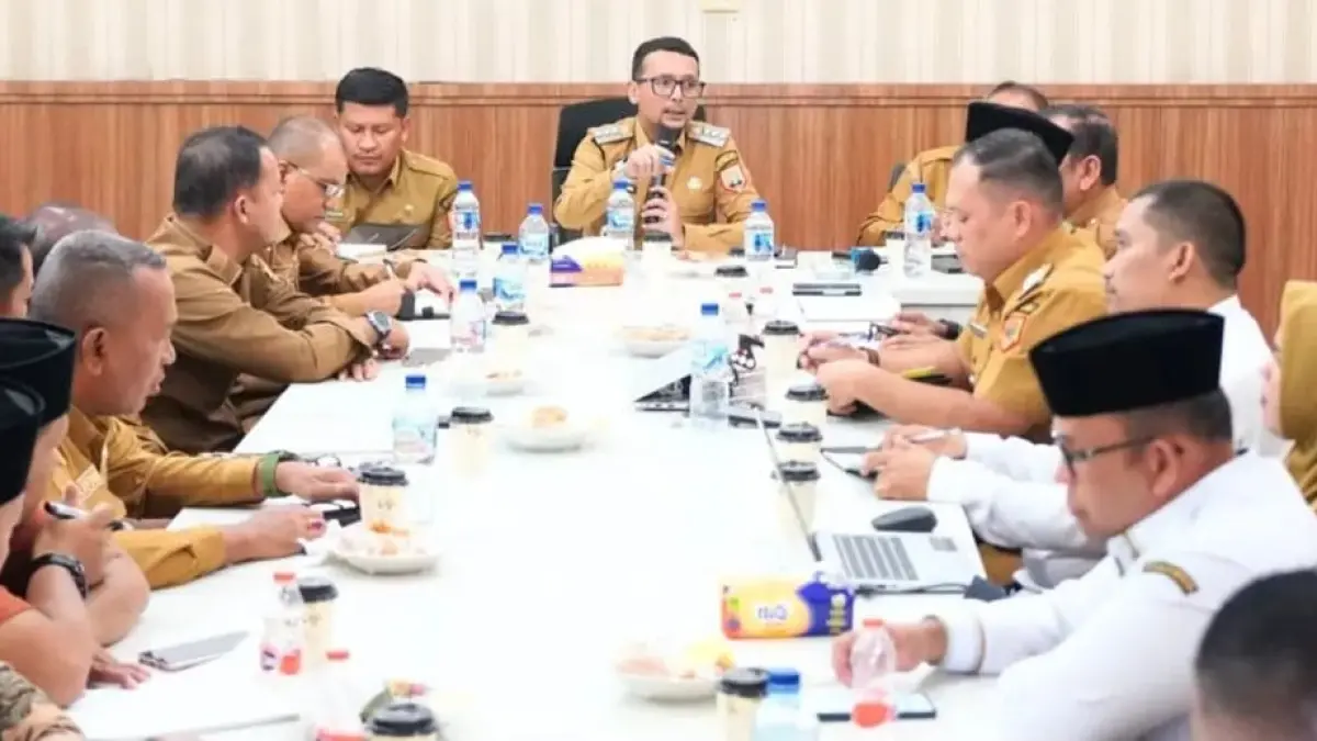 MTQ: Bupati Labusel Fery Sahputra saat memberikan arahan pada rapat persiapan MTQ Labusel 2026. (ISTIMEWA/SUMUT POS)
