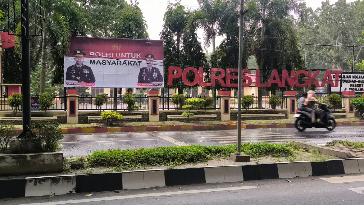 
Markas Komando Polres Langkat di Jalan Proklamasi, Stabat. (Teddy Akbari/Sumut Pos)