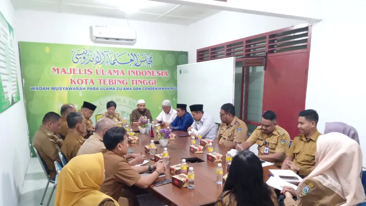AUDIENSI: Jajaran Kecamatan Tebingtinggi audiensi ke Kantor MUI  Tebingtinggi .(Azan Purba/Sumut Pos)