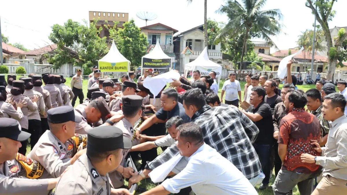 Polres Labuhanbatu Simulasi Sispamkota, Wujud Kesiapan Humanis Hadapi Dinamika Massa (Fajar/ Sumut Pos)