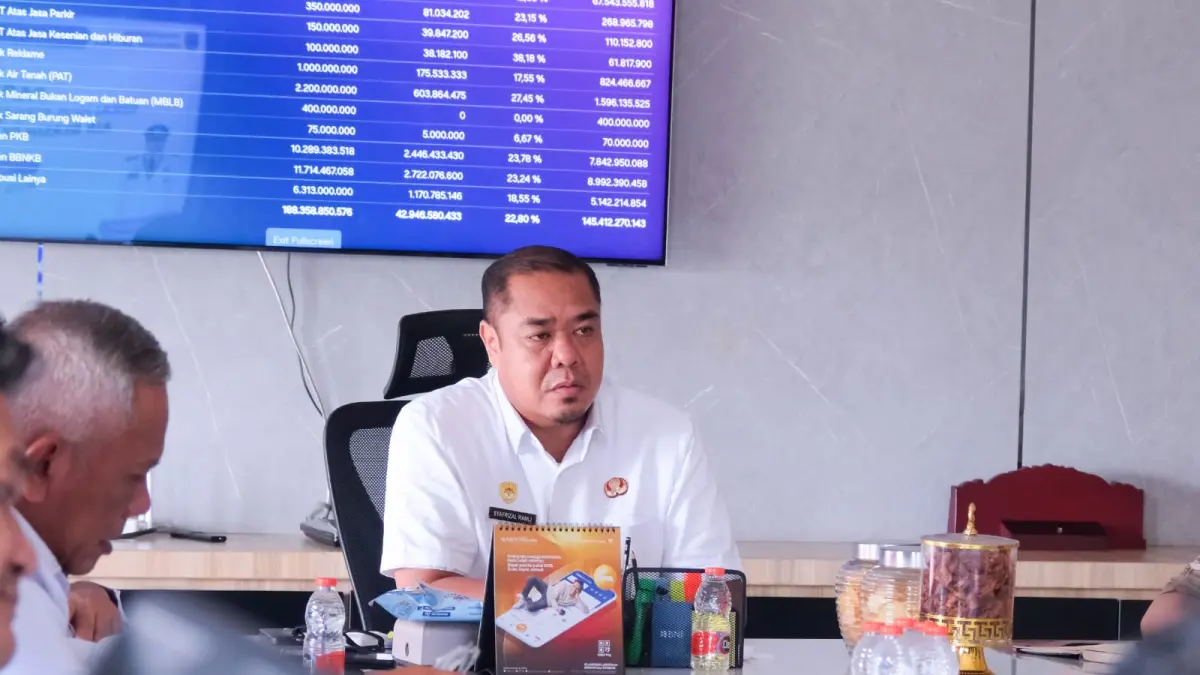 Wakil Bupati Batu Bara Syafrizal, S.E., M.AP., menerima&nbsp;paparan PT Sanmata Cahaya Abadi sekaligus penjajakan kerja sama penyediaan air bersih di Kabupaten Batu Bara  yang berlangsung di ruang kerja Bupati Batubara, Kecamatan Lima Puluh, Rabu (15/4/2026). (Komimfo Batubara/Sumut Pos)