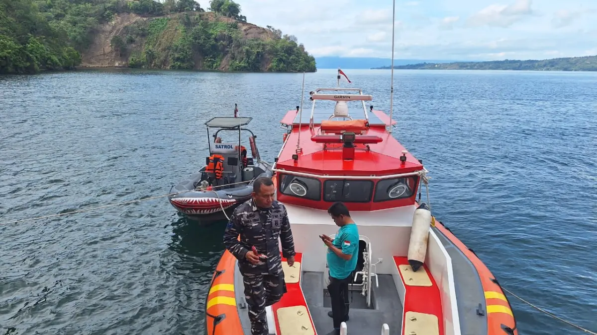 GABUNGAN : Tim SAR gabungan masih berupaya menemukan mahasiswa yang dilaporkan tenggelam di kawasan Air Terjun Situmurun masih terus berlanjut. Hingga memasuki hari ketujuh, Jumat (17/4/2026). (Dok: : Dispen Kodaeral I)
