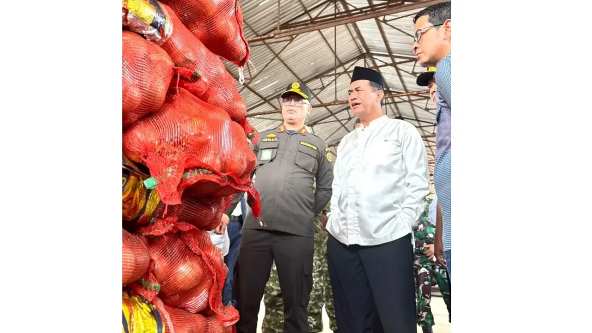 Mentan Andi Amran  mengapresiasi langkah cepat  Bareskrim Mabes Polri dalam menggagalkan penyelundupan komoditas pangan ilegal sebanyak 23,1 ton di Pontianak. (dok : Kementan)