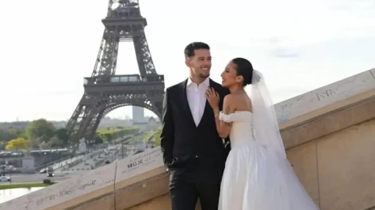 PREWED: Jennifer Coppen dan Justin Hubner melakukan prewedding di Paris. (Dok: instagram)