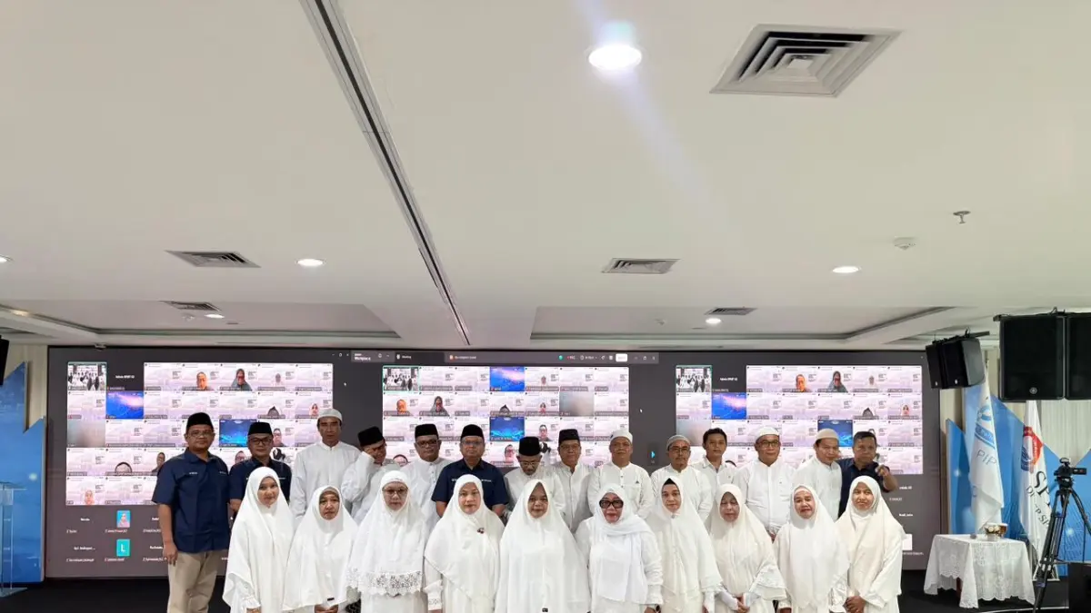 HAJI: Karyawan PT Pelabuhan Indonesia (Pelindo) Regional 1 menggelar pelepasan calon jamaah haji tahun 2026 bagi pegawai Pelindo Group, Selasa (21/4/2026). (Dok:Pelindo Regional 1)

