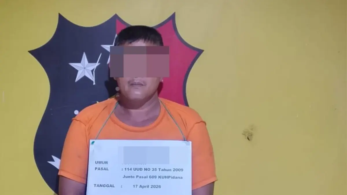 Tersangka SM diamankan Polsek Panai Hilir dugaan kepemilikan Sabu (Fajar/Sumut Pos)