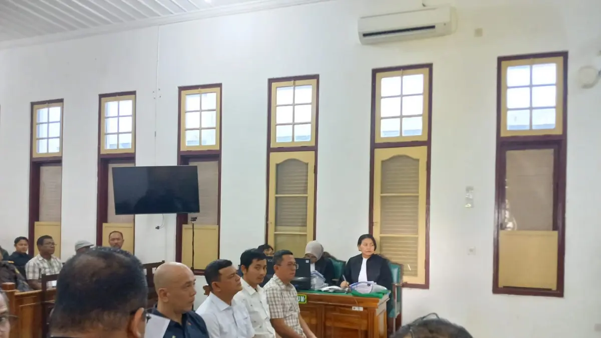 TERDAKWA: Empat terdakwa dugaan korupsi MFF 2024, menjalani sidang dakwaan di Pengadilan Tipikor Medan, Kamis (23/4/2026). (Dok: istimewa)