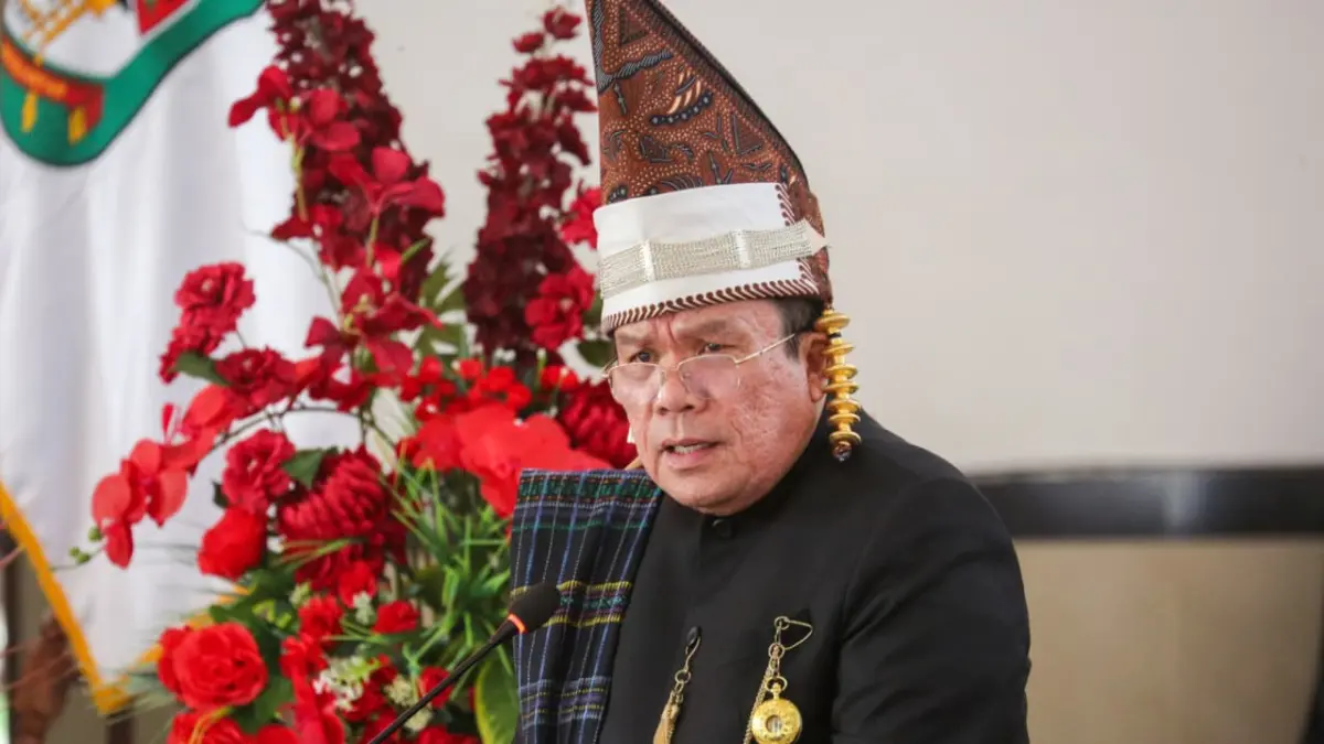 Wesly Silalahi saat menyampaikan pidato di sidang Paripurna DPRD Kota Pematangsiantar. (Istimewa/Sumut Pos)