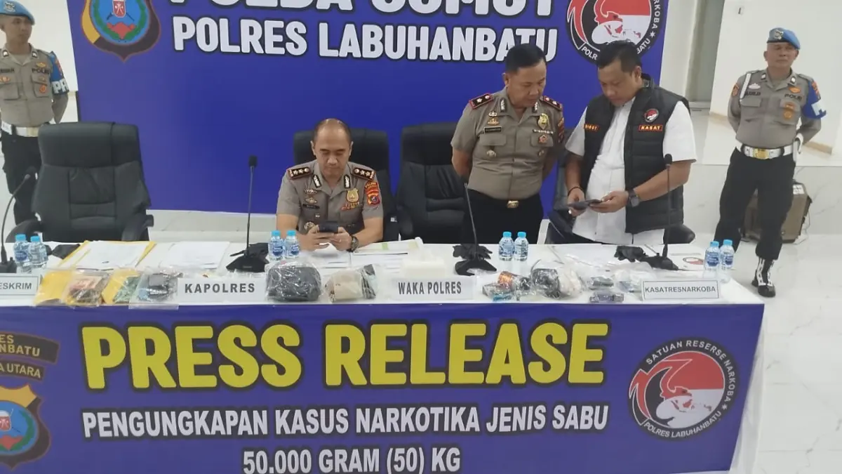 Konferensi Pers pengungkapan narkotika sabu seberat 50 kg (fajar)