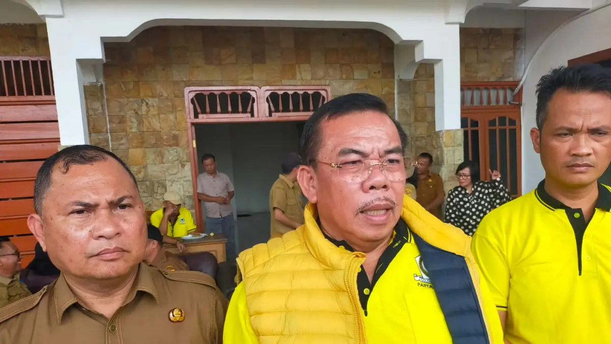 Anggota Komisi III DPR-RI, Mangihut Sinaga memberikan tanggapan terkait maraknya peredaran narkoba di Dairi. (RUDY SITANGGANG/SUMUT POS)