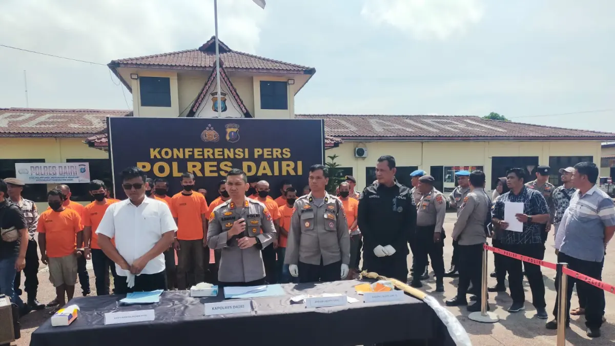Kapolres Dairi AKBP Otniel Siahaan sampaikan penungkapan peredaran narkoba mulai bulan Januari sampai dengan April 2026 di Mapolres, Selasa (28/4/2026). (RUDY SITANGGANG/SUMUT POS)