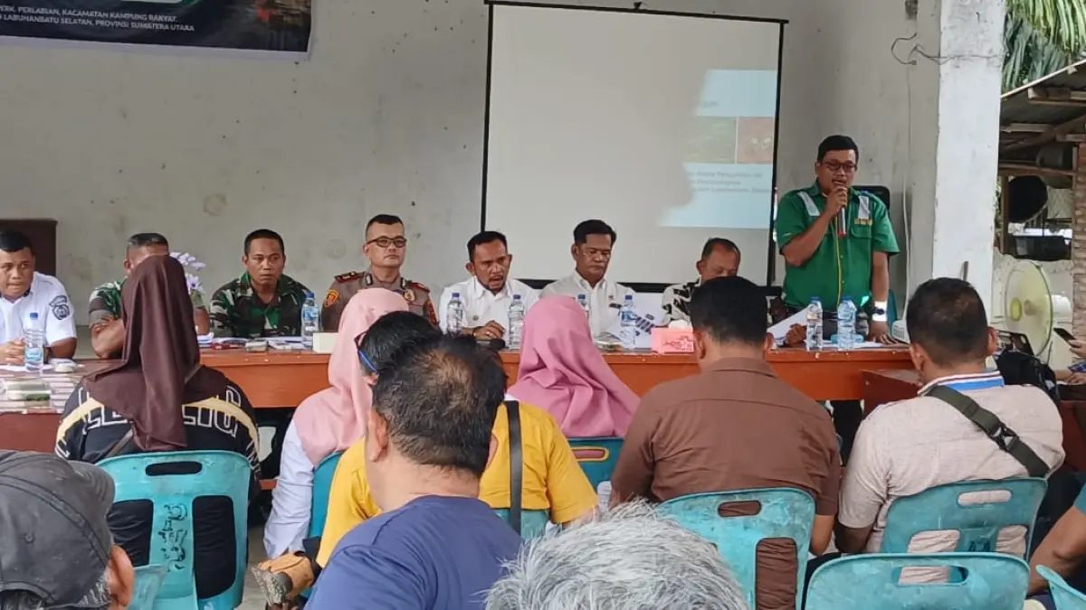 PT GSL laksanakan Konsultasi publik bersama warga dan pemerintah terkait. (Khairuddin/Sumut Pos)